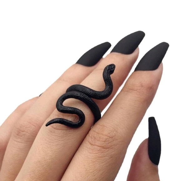 NEW Black Snake Statement Adjustable Ring Costume Jewelry - Picture 2 of 5